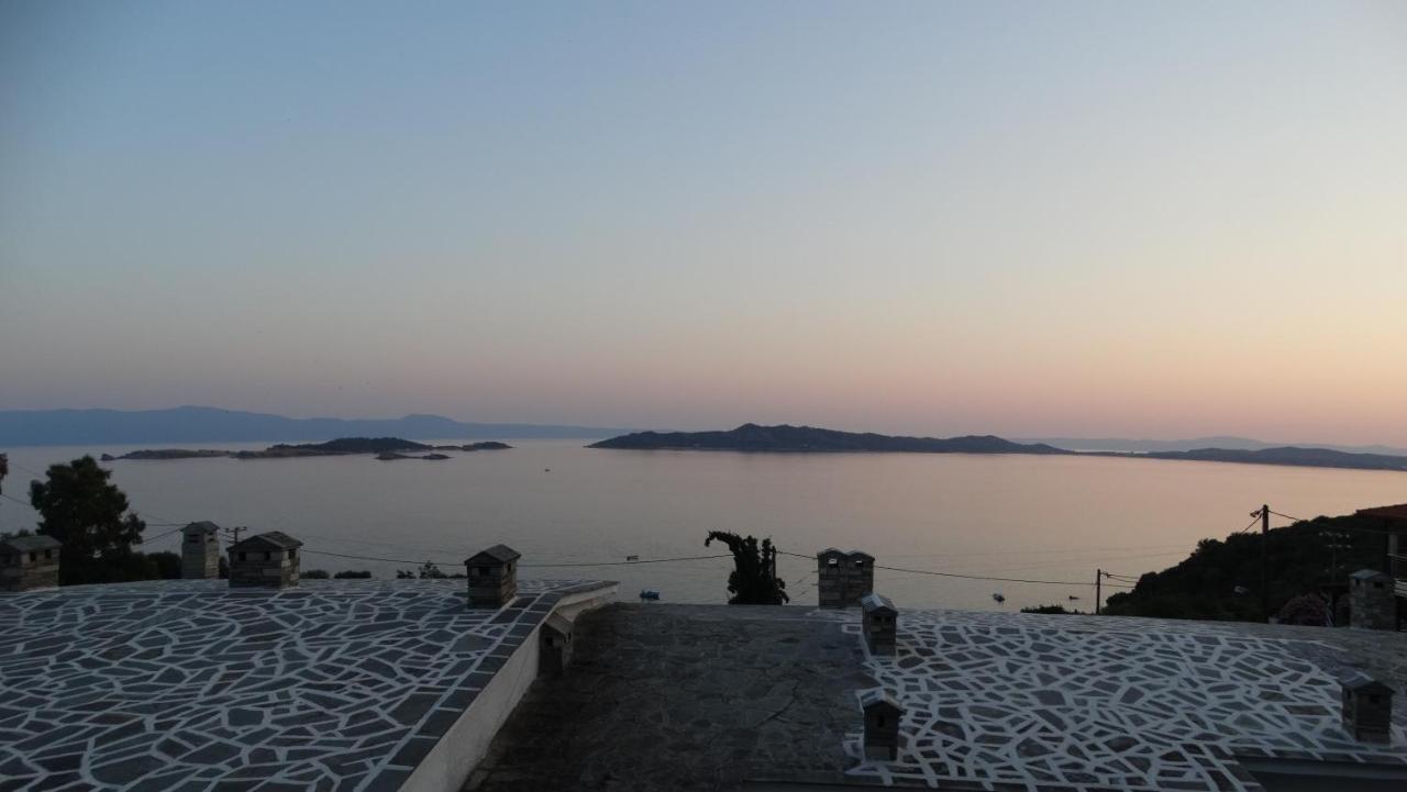 House With Marvelous View Appartement Ouranoupoli Buitenkant foto